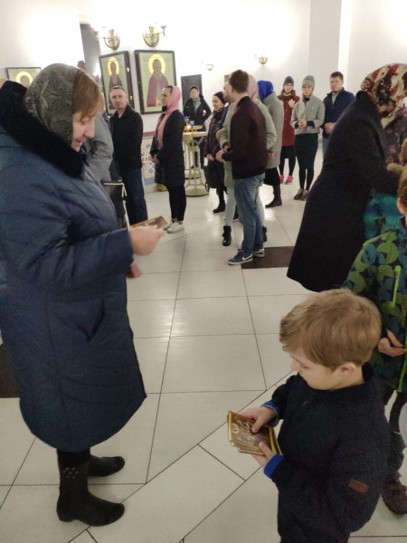 Принесение святыни в Путилково