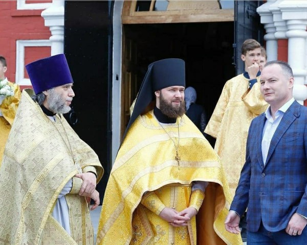 Архиерейское богослужение в Знаменском храме г. Красноорска