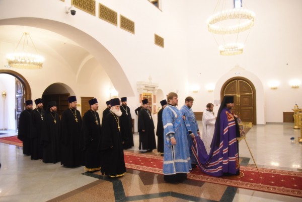 Архиерейское богослужение в Никольском соборе Красногорска
