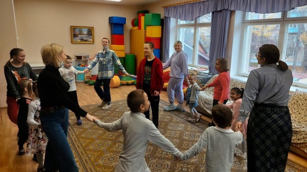 Благотворительная акция «Согреем детские сердца»