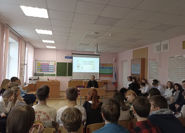 Акция «100 вопросов священнику» в Красногорске