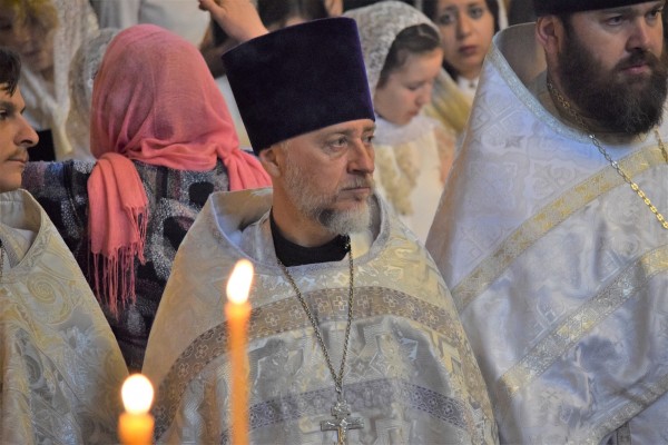 Архиерейское богослужение в Успенском храме Красногорска