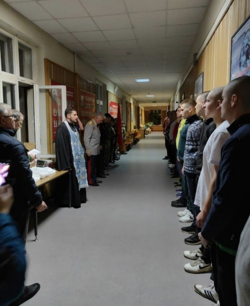 Отправка на воинскую службу срочников в Красногорске