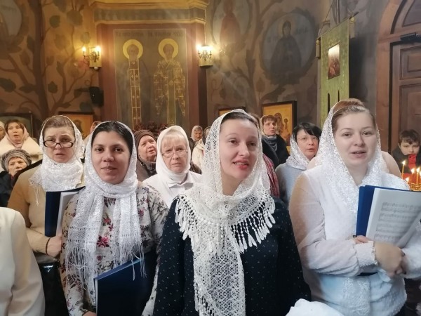 Участие хоров Детской церковной музыкальной школы г. Красногорска в Божественной литургии