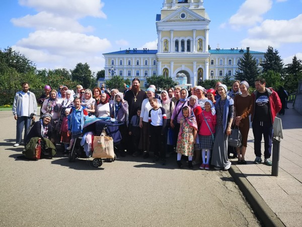 Паломничество прихожан Никольского храма г.Красногорска в Дивеево