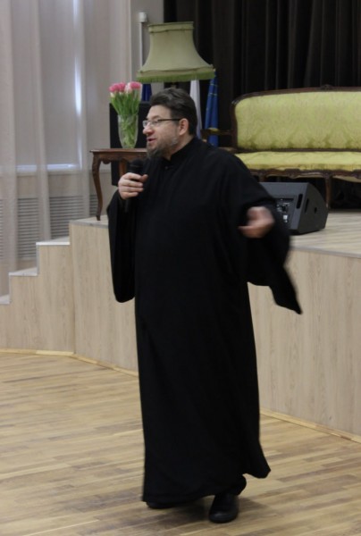 Поздравление в Гимназии №5 г. Красногорска
