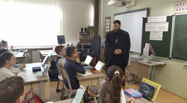 Акция «Задай вопрос священнику» в Красногорском благочинии
