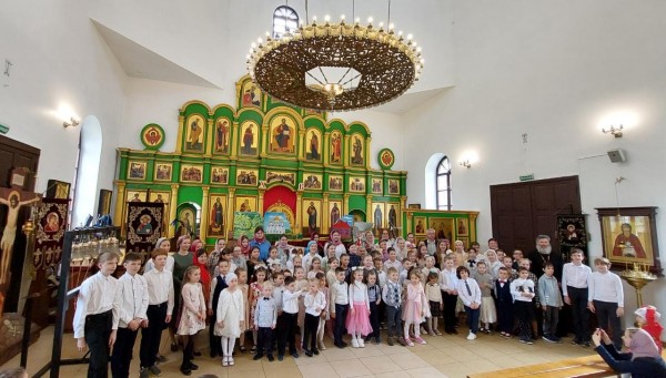 Детский Пасхальный праздник в Данииловском храме пос. Нахабино