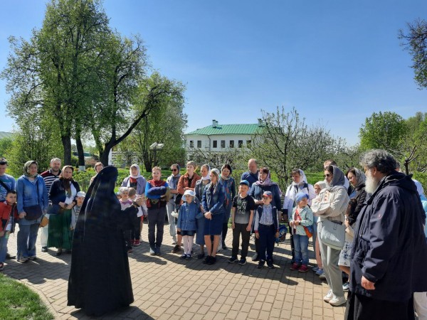 Паломническая поездка воскресной школы Данииловского храма в Аносин Борисоглебский монастырь