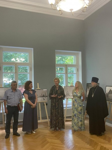 Открытие выставки "Деревянное зодчество" в Главном доме Усадьбы Знаменское-Губайлово