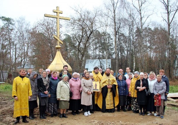 Освящение креста и главки в Степановском