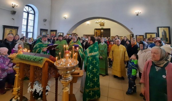 Престольный праздник Данииловского храма в Нахабино и 20-летие прихода