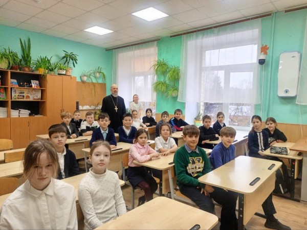 Урок в Николо-Урюпинской школе 