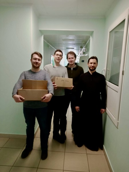 Поздравление раненых воинов с Днём защитника Отечества