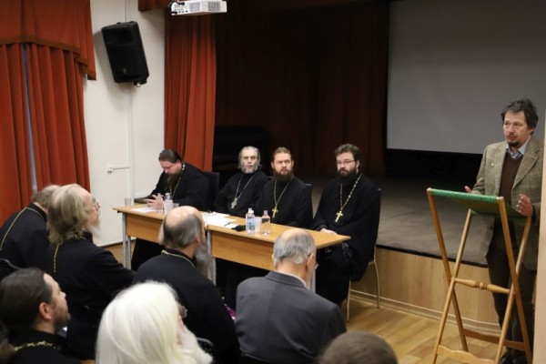 Епархиальная конференция  «Восстановление порушенных святынь и новое строительство в Московской епархии» в Красногорске