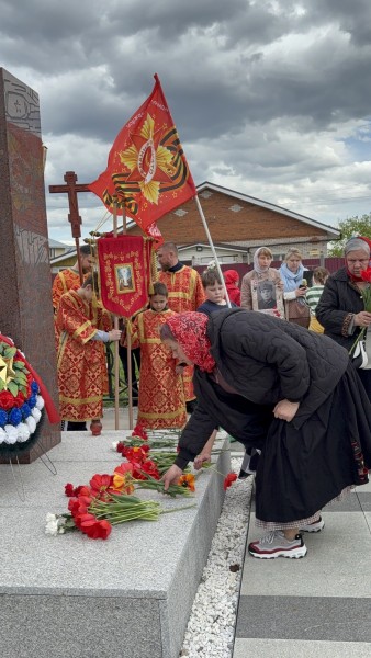 В храме свт. Иоанна Златоуста д. Козино 4 мая прошло торжественное мероприятие, посвященное празднованию 80-летия со Дня Великой Победы.