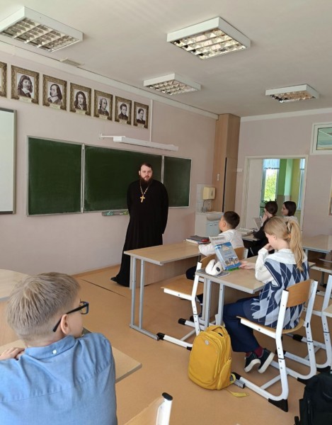 Акция «Пасха Христова - наша Победа» в Ульяновской школе 