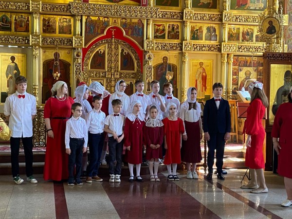 Концерт воспитанников Воскресной школы Никольского храма с. Ангелово
