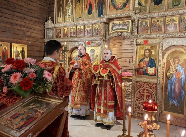 Память священномученика Петра (Голубева) в Петрово-Дальнее 