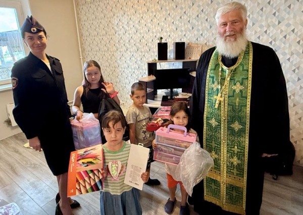 Акция «Помоги пойти учиться» в Красногорске