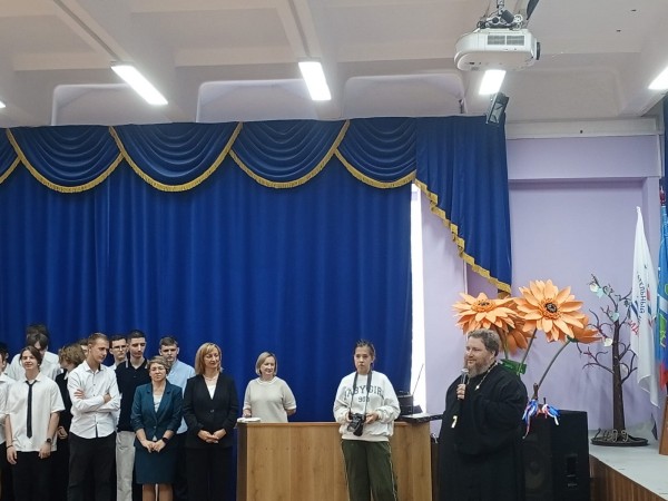 День Знаний в СОШ «Лидер»