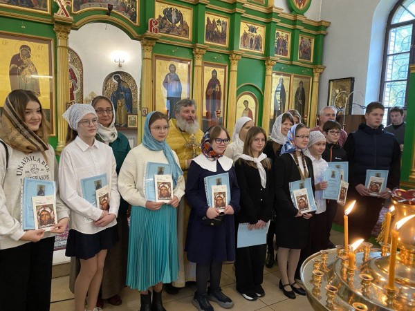 Начало учебного года в воскресной школе Данииловского храма Нахабино и вручение свидетельств выпускникам