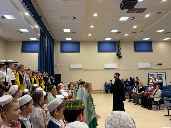 Фольклорный фестиваль «Наш дом Россия» в средней школе №15 г. Красногорска