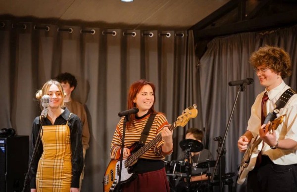 Молодежные встречи с иереем Павлом Островским 