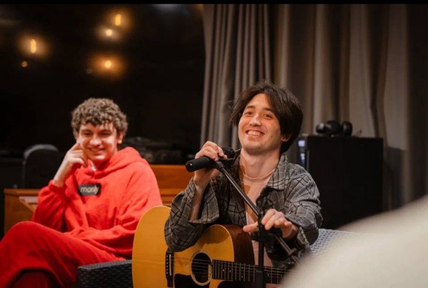 Молодежные встречи с иереем Павлом Островским 