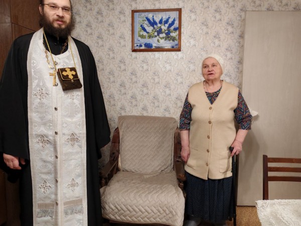 Посещение старейшей прихожанки Никольского храма с. Ангелово 