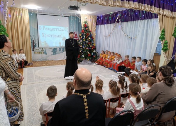 Проведение фестиваля «Рождественские встречи» в МБОУ СОШ №11 г. Красногорска