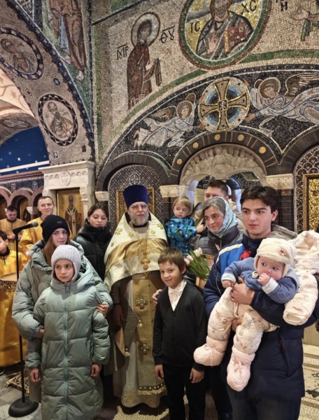 Поздравление многодетных семей в Знаменском храме г. Красногорск