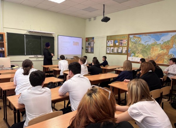 Духовное окормление школ в Красногорске