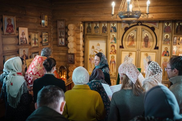 В день памяти Собора новомучеников и исповедников Подмосковных в храме новомучеников Красногорских в п. Нахабино состоялось торжественное богослужение
