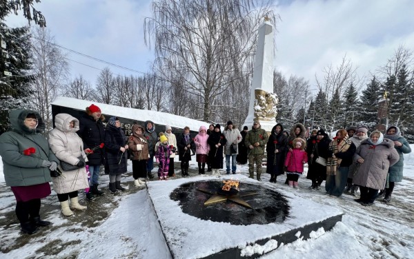 Встреча с семьями участников Специальной военной операции в Георгиевском храме д. Нефедьево