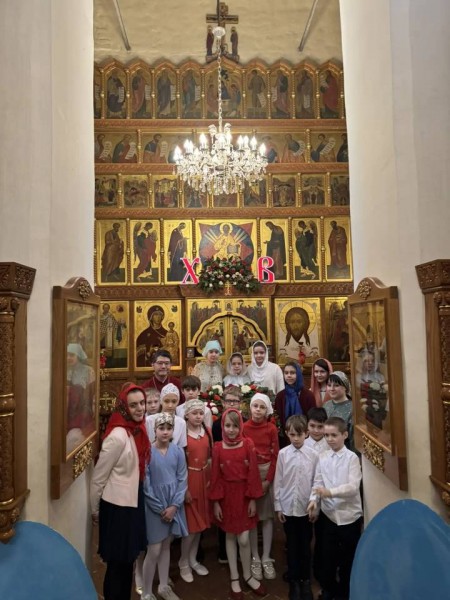 Детский Пасхальный праздник в храме Архангела Михаила в поселке Архангельское