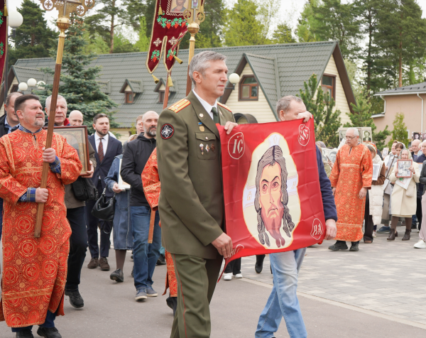 Крестный ход «Бессмертный полк» - в Елисаветинском храме