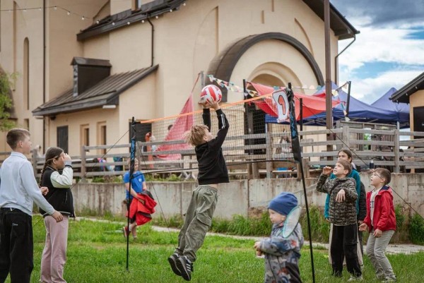 День Святой Троицы в храме Георгия Победоносца пос. Нахабино 